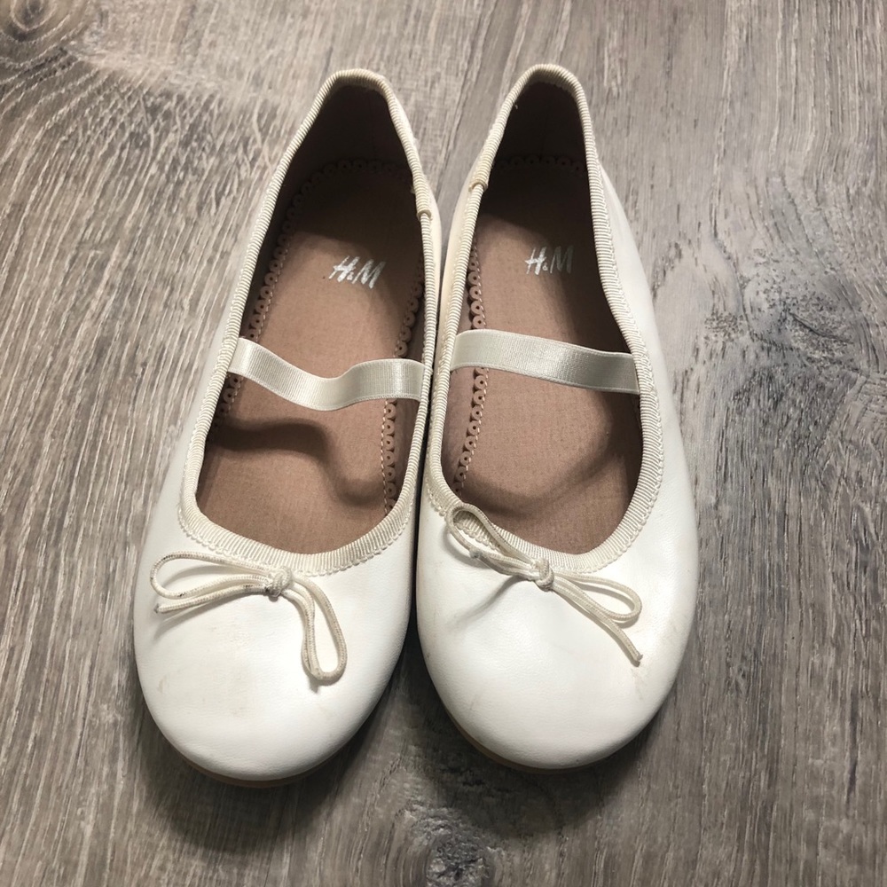 H&M patten leather white dress shoes